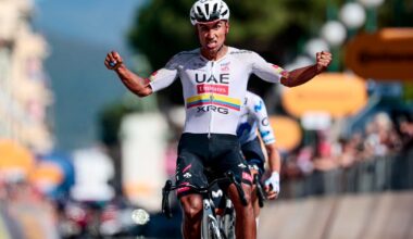 Hat trick: Narváez bests Mas to win stage 11 of the Giro d'Italia - Escape Collective