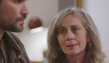 Neighbours star raises thousands for charity with nostalgic Mrs Mangel prop