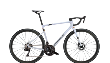 Pardus road bike in studio