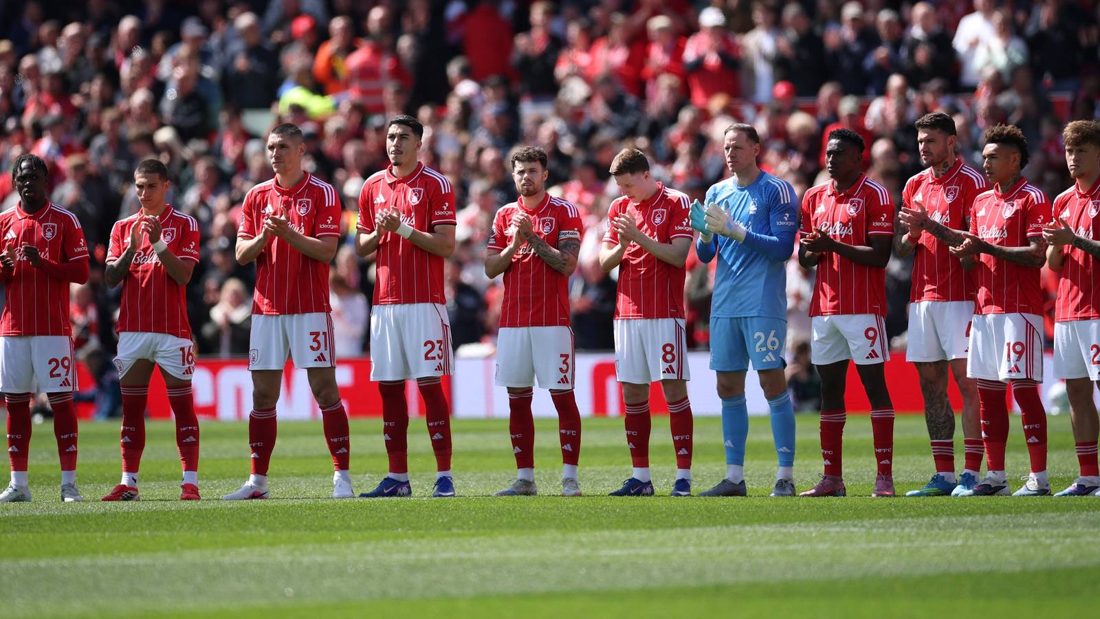 Once-£100m star chooses Nottingham Forest over Spurs and Man Utd transfer