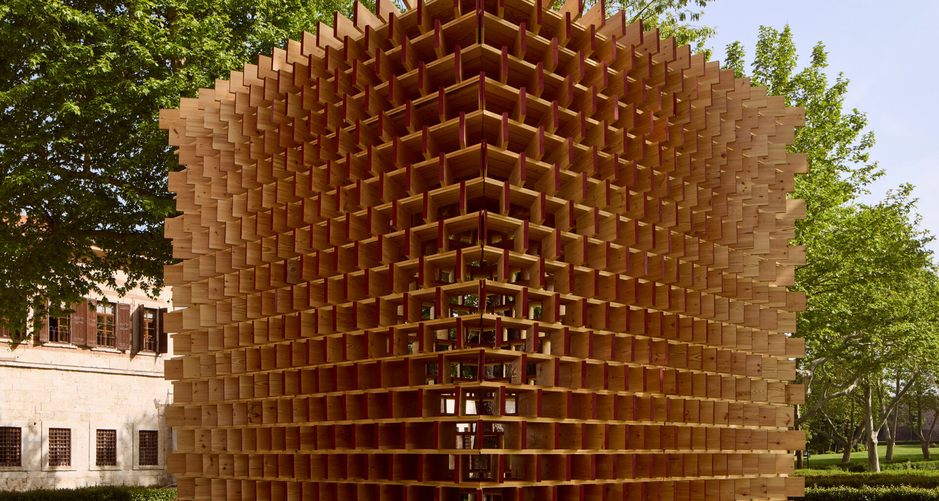 Waugh Thistleton builds pavilion for Global Design Forum Istanbul