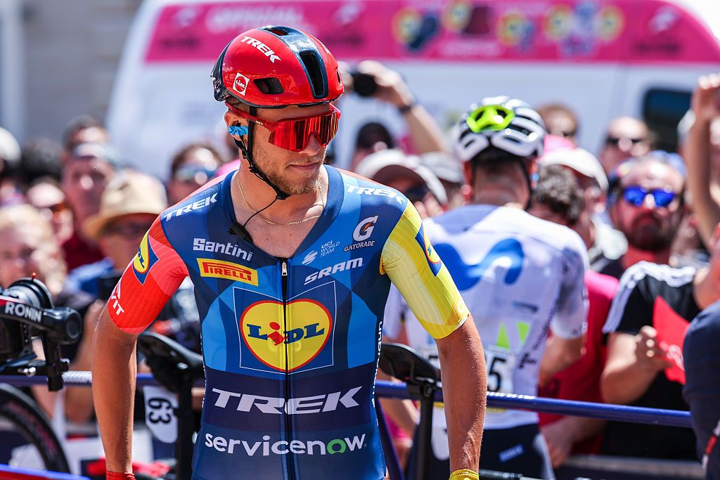 Jonathan Milan at the start of stage 14