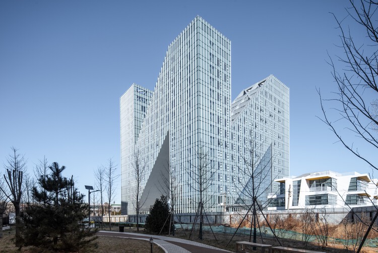 Qinghe INNNG International Talent Community / Zhu Xiaodi Architects + BIAD - Image 1 of 38