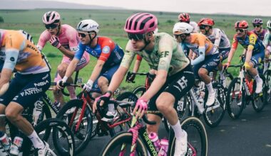 Rafferty into top 10 at Giro d'Italia as Mullen puts in massive day
