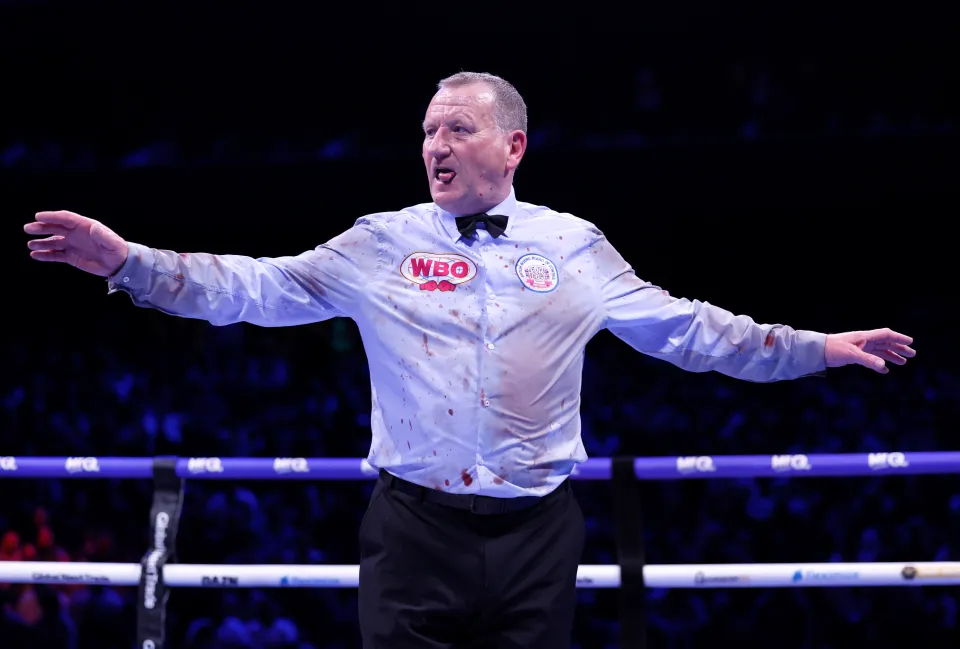 Referee Howard Foster during the WBO heavyweight title bout between Fabio Wardley and Daniel Dubois at Co-op Live, Manchester. Picture date: Saturday May 9, 2026