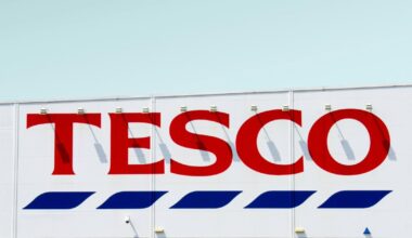 AI-generated images of women in niqabs being turned away from Tesco stores circulate online – Full Fact