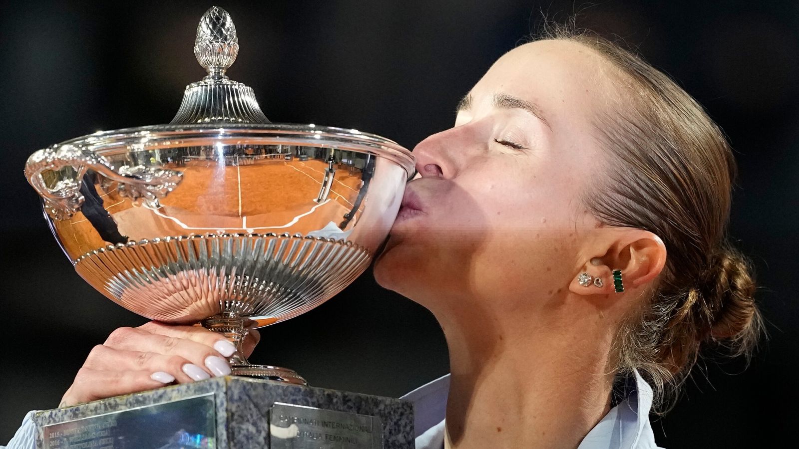 Elina Svitolina upsets Coco Gauff to win third Rome title to head into French Open as contender for Grand Slam | Tennis News