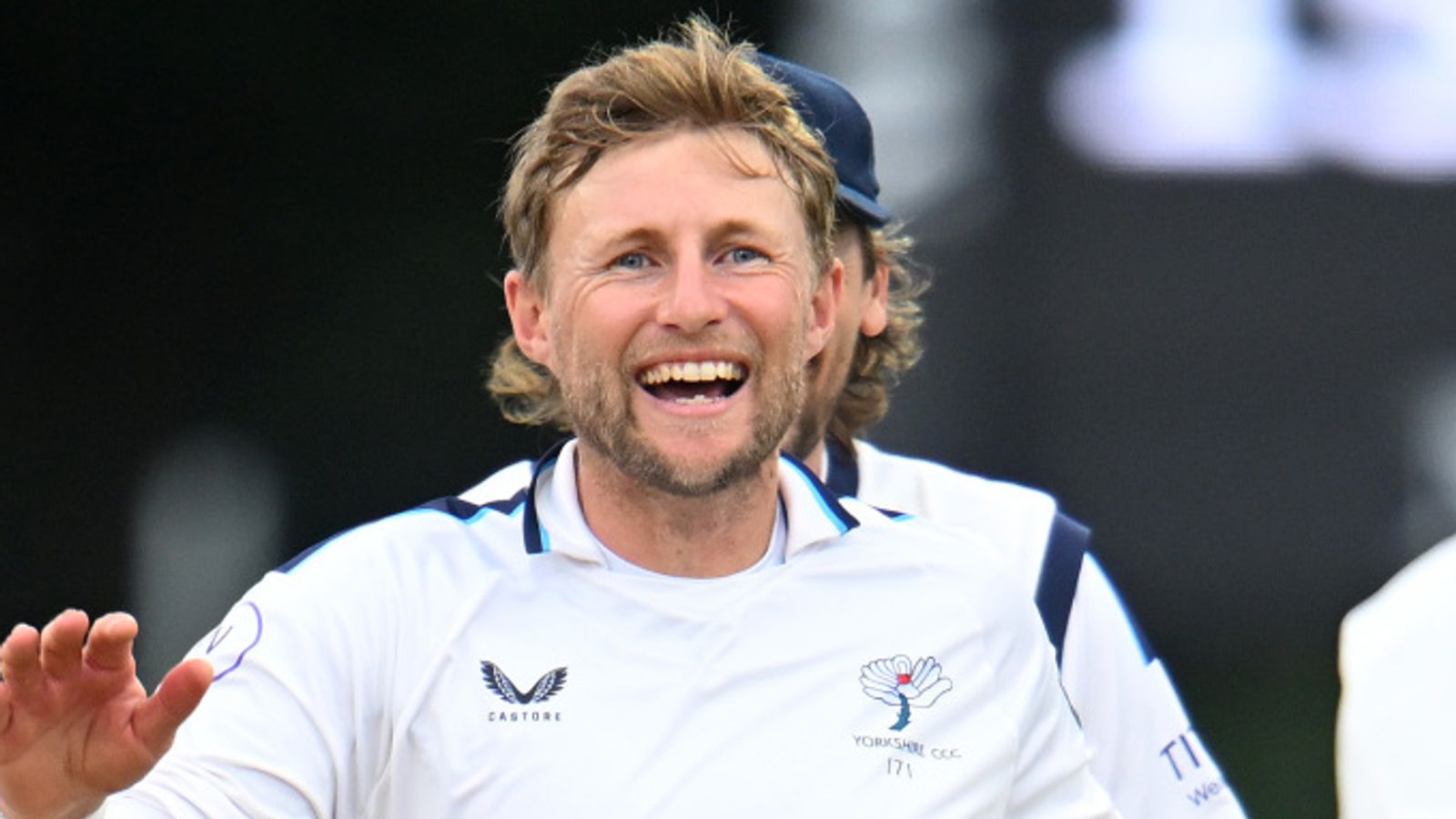 Joe Root took four wickets on the final day as Yorkshire beat Somerset by 75 runs at Taunton