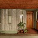 © Studio f/8 - Mr. Dinesh Srila House / Wright Inspires - Interior Photography, Wood, Chair