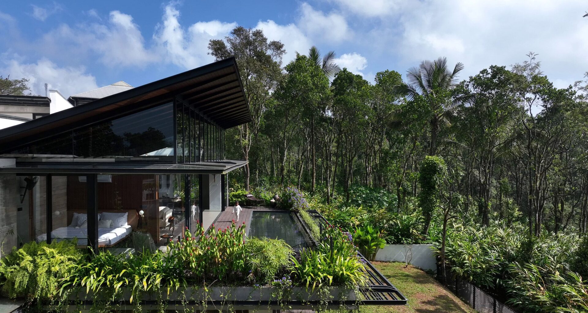 Summer Home by Mindspark Architects