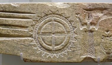 The Minoan moulds of Palaikastro may have been used to create the First Portable Eclipse Calculator