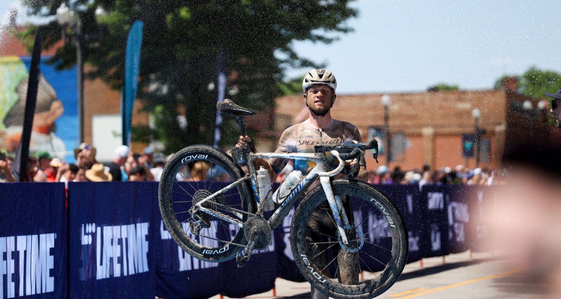 Mads Wurtz Schmidt wins Unbound 200