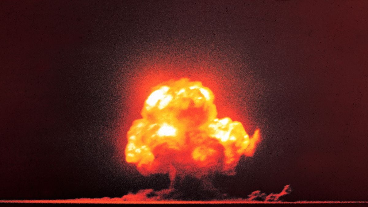 The World's First Nuclear Explosion Forged an 'Impossible' Crystal : ScienceAlert
