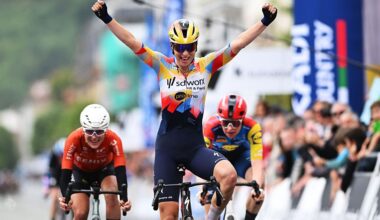 Mischa Bredwold celebrates the stage win on stage 1 of Itzulia Women in Zarautz