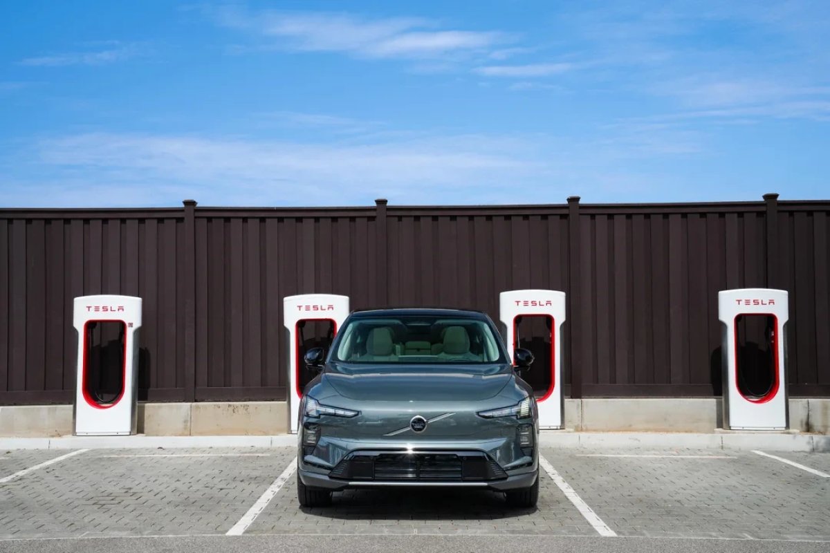 Tesla Opens Supercharger Access to Volvo EVs in Europe