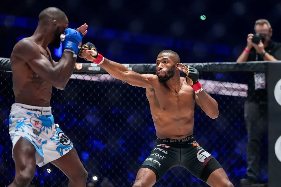 Salahdine Parnasse of France (red gloves) vs Wilson Varela of France (blue gloves), Lightweight Title (-70 kg) during the XTB KSW 101 at La Defense on December 20, 2024 in Paris, France