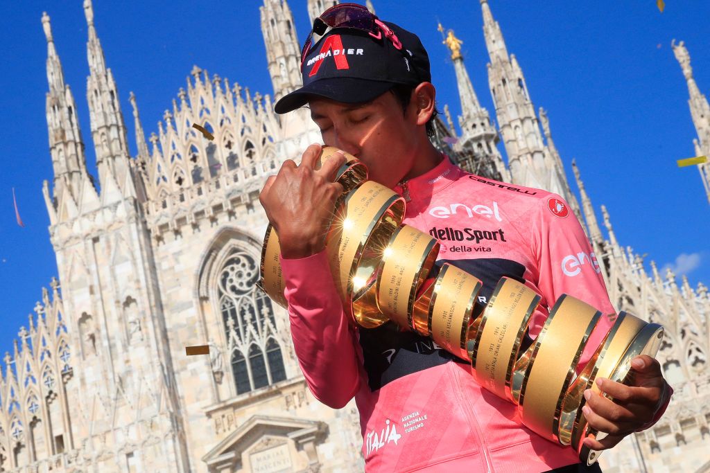 2021 Giro d'Italia: Egan Bernal wins overall