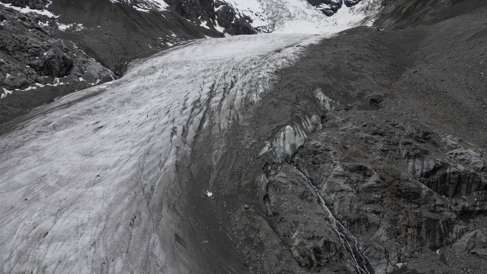 Swiss glaciers facing 'enormous' loss from heatwave