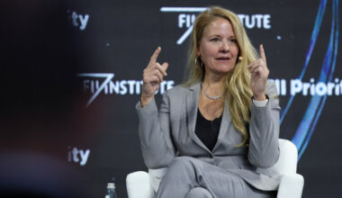 Gwynne Shotwell, Elon Musk’s No. 2 at SpaceX, Is the Company’s Steady Hand