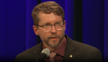 This anti-AI evangelist is growing more popular. That could be a problem for Trump
