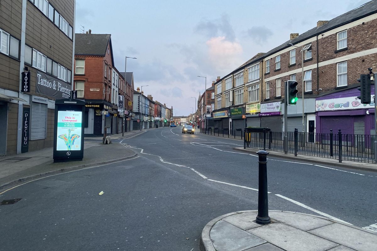 County Road, Walton
