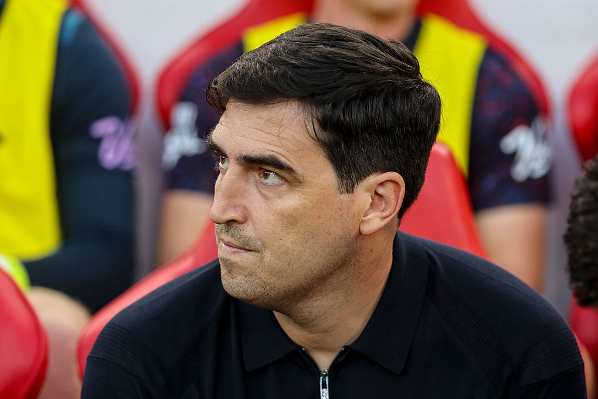 LIVERPOOL, ENGLAND - AUGUST 15: Head Coach Andoni Iraola of Bournemouth during the Premier League match between Liverpool and Bournemouth at Anfield on August 15, 2025 in Liverpool, England. (Photo by Robin Jones - AFC Bournemouth/AFC Bournemouth via Getty Images)