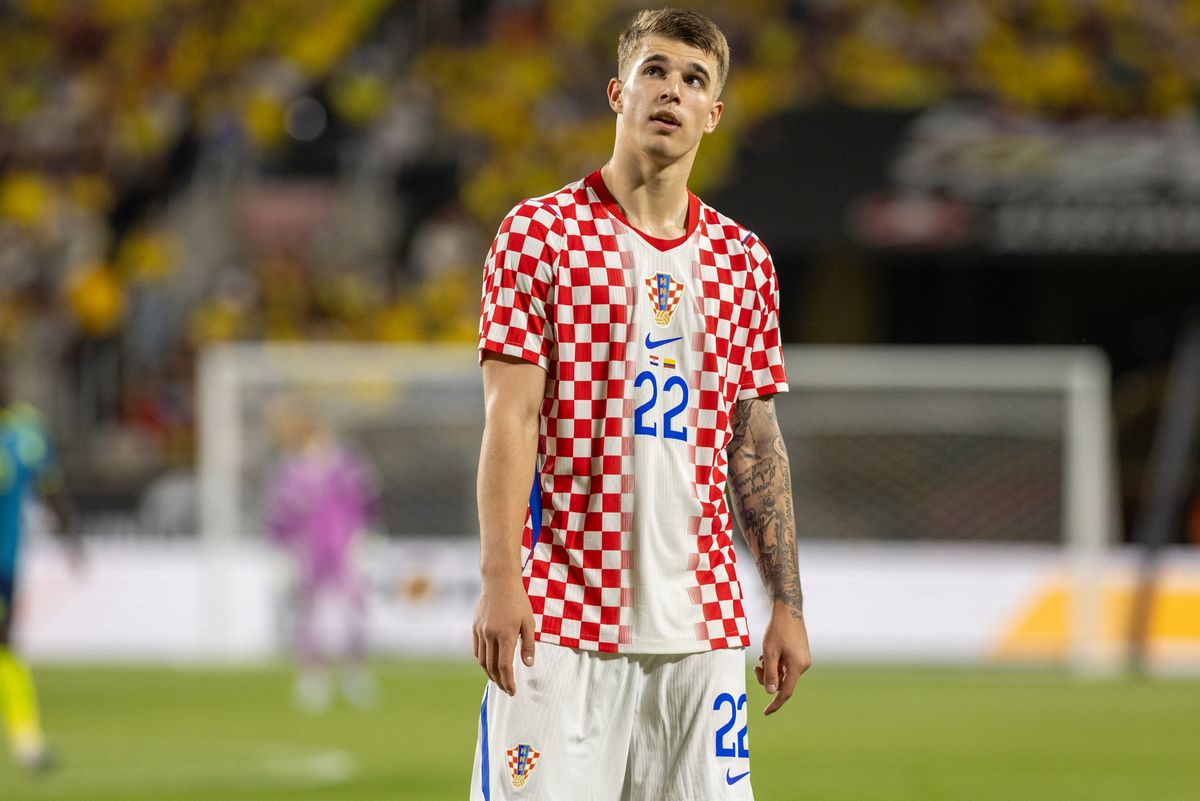 Tottenham defender Luka Vuskovic wants to put all transfer talk off until after the World Cup and his international commitments with Croatia
