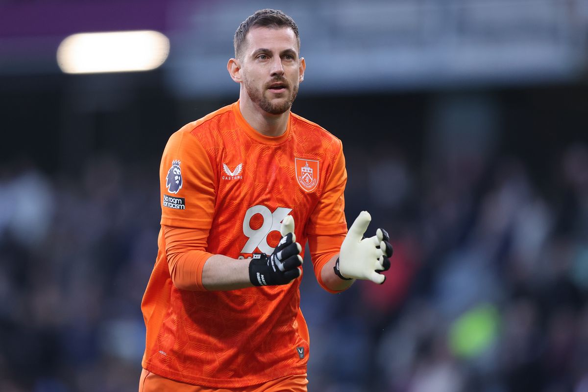 Tottenham are in advanced talks to sign Burnley goalkeeper Martin Dubravka on a free transfer