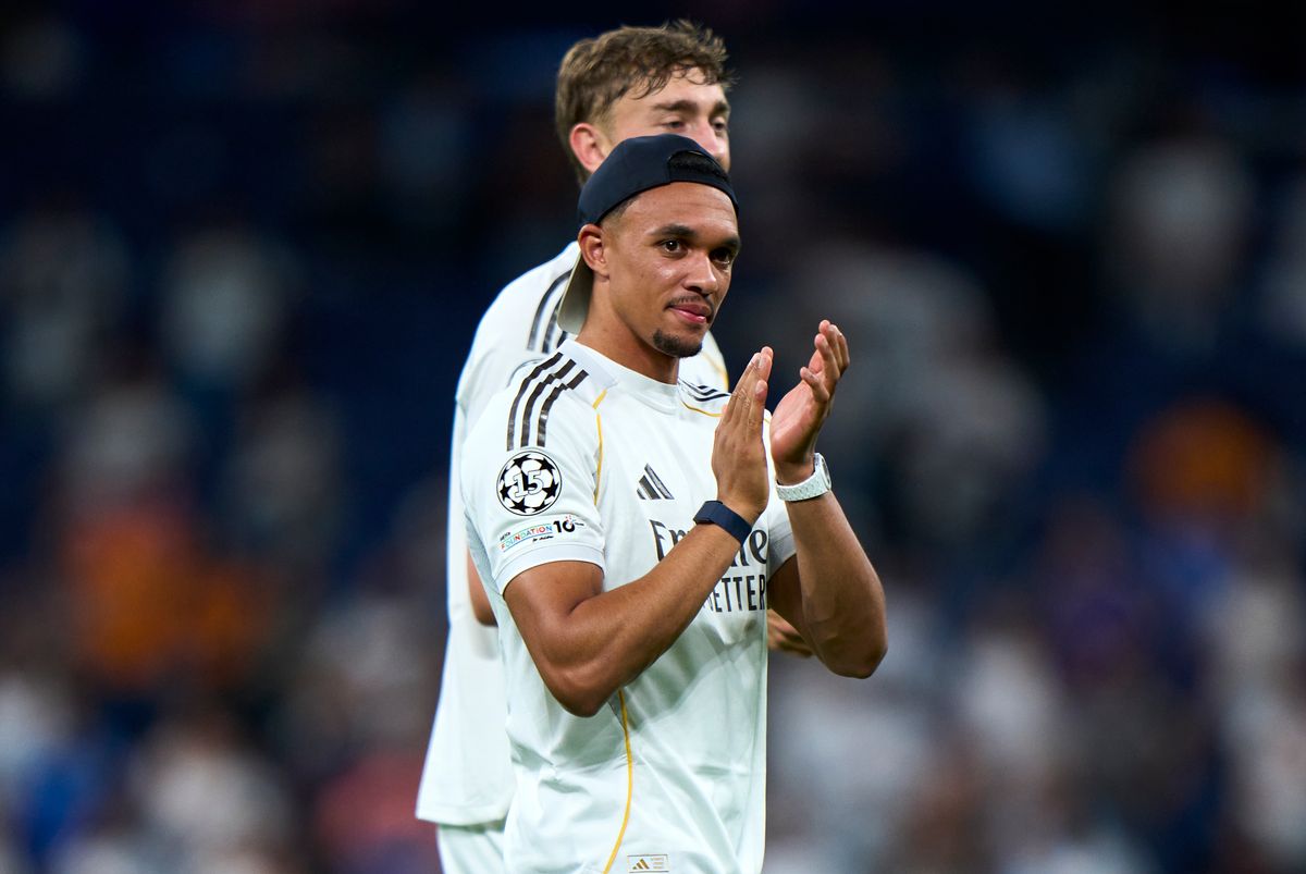 Trent Alexander-Arnold of Real Madrid CF thanks the fans after the game the LaLiga EA Sports match between Real Madrid CF and Athletic Club at Estadio Santiago Bernabeu