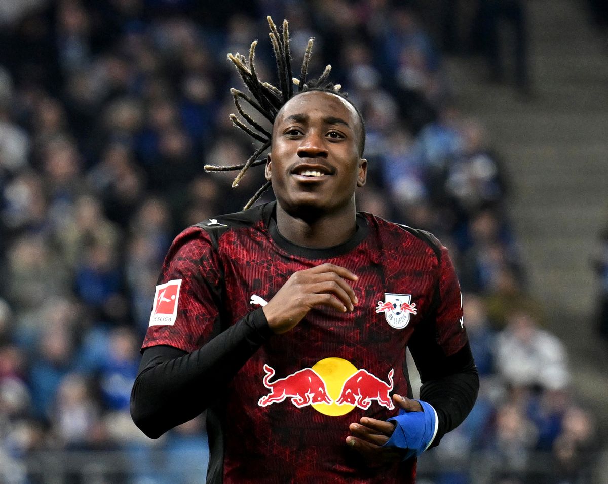 Yan Diomande of RB Leipzig celebrates