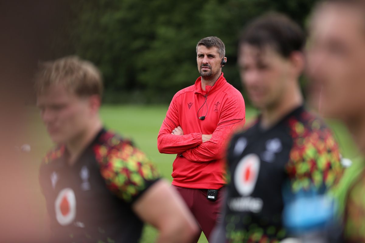 Peter Murchie oversees training