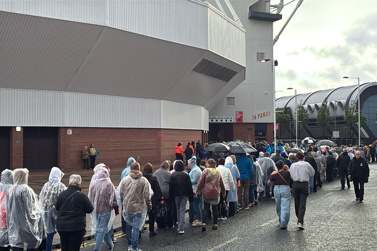 Queues outside the Stadium of Light