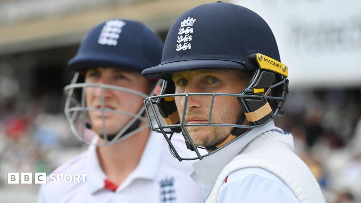England Test captain Ben Stokes (left) and head coach Brendon McCullum (right)