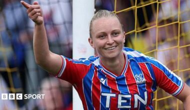 Elise Hughes celebrates scoring for Crystal Palace