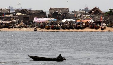 Middle east fuel crisis keeps Mozambique fishermen ashore