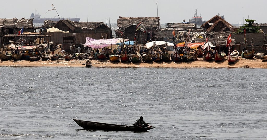 Middle east fuel crisis keeps Mozambique fishermen ashore