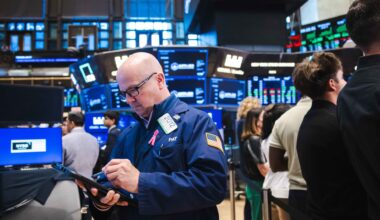 Tumbling AI stocks signal another day of turmoil for tech companies