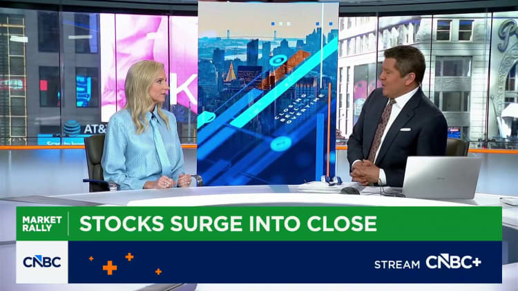 AI story is go big or go home in debt issuance, says Fortress' Burton
