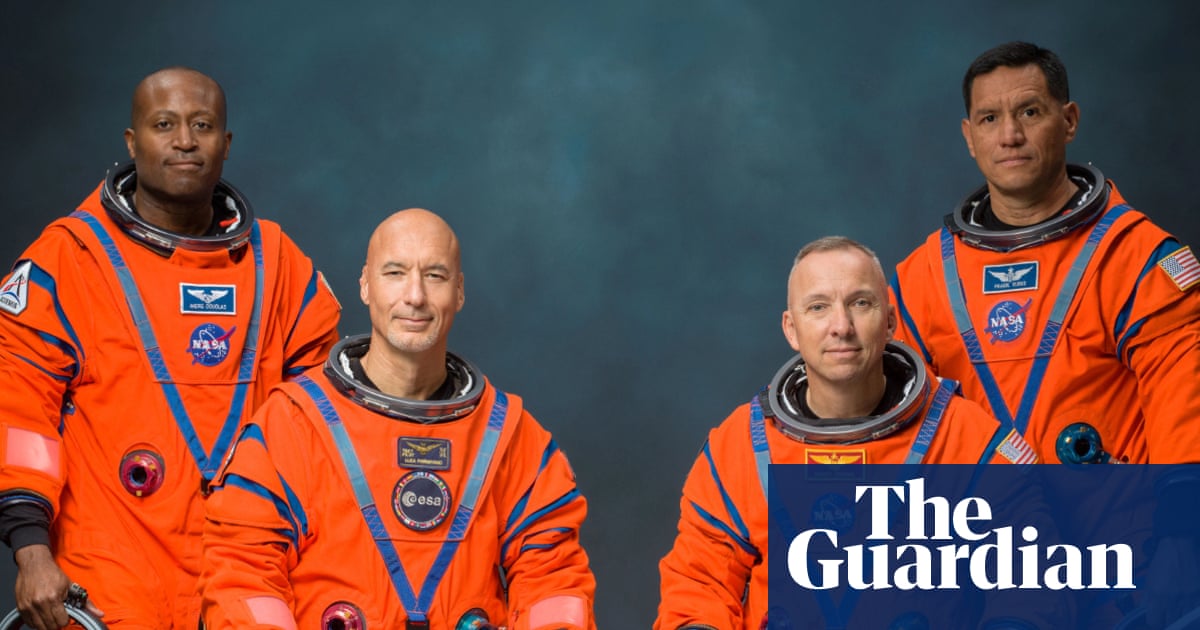‘Earth’s first starfleet’: Nasa reveals Artemis III crew and project’s next steps | Nasa