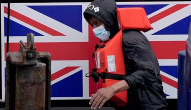 UK-France 'One-In, One-Out' migrant deal extended until October, minister says
