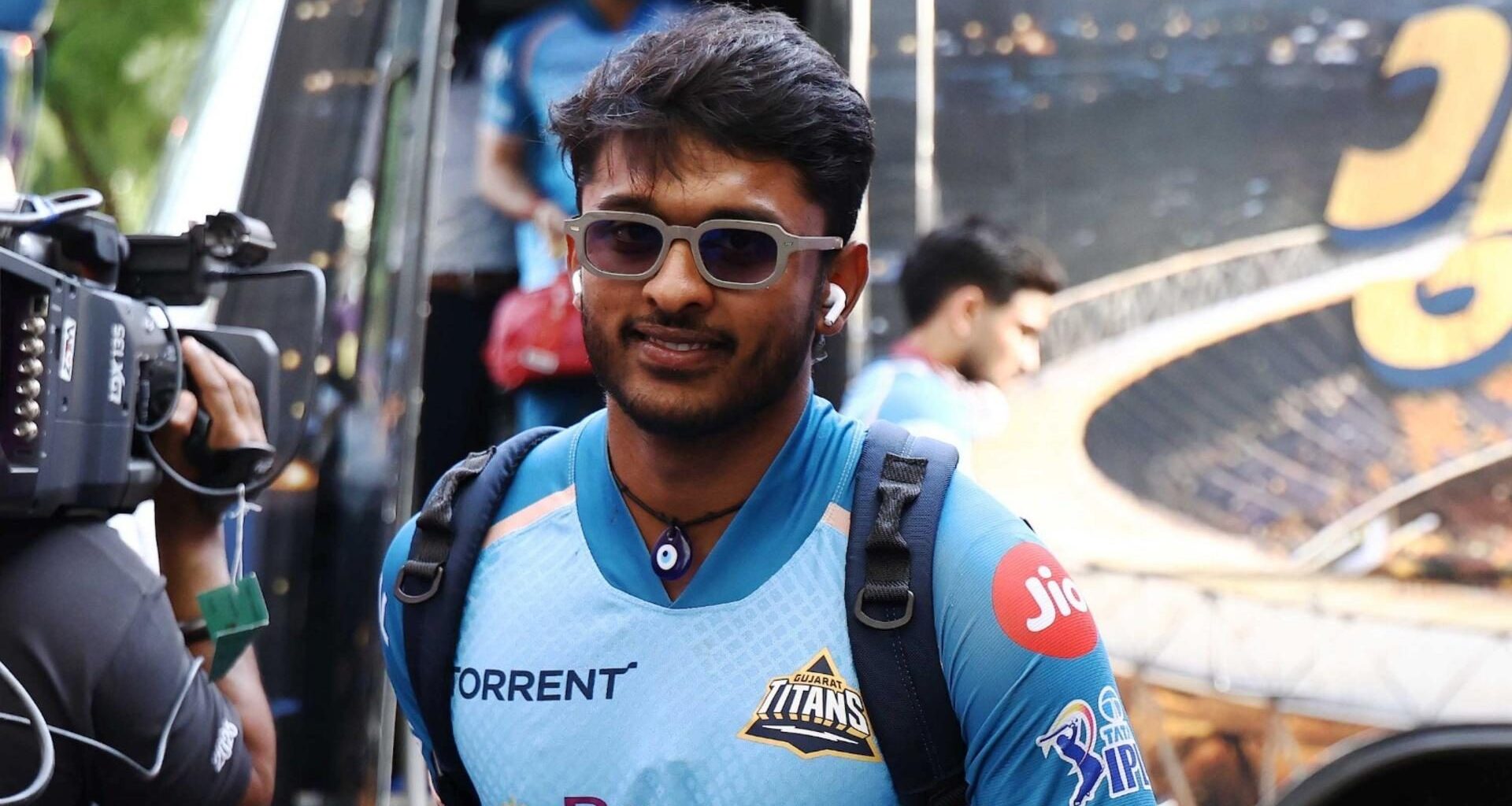 Quiz! Who Has Faced The First Ball Of Each IPL Final?