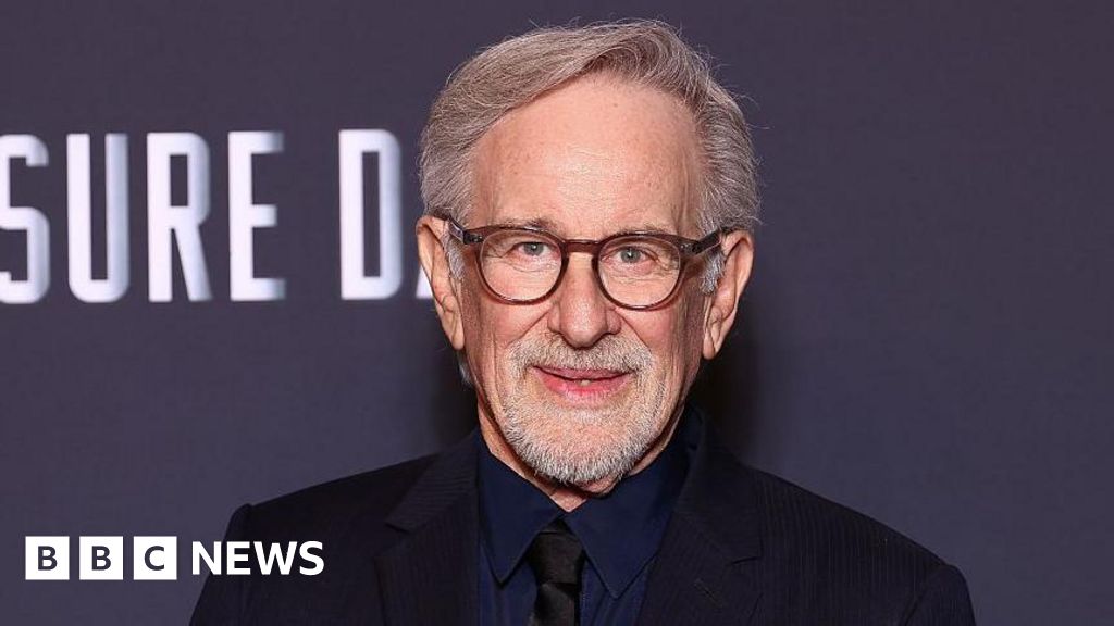 Steven Spielberg believes we will discover aliens in our lifetime - BBC