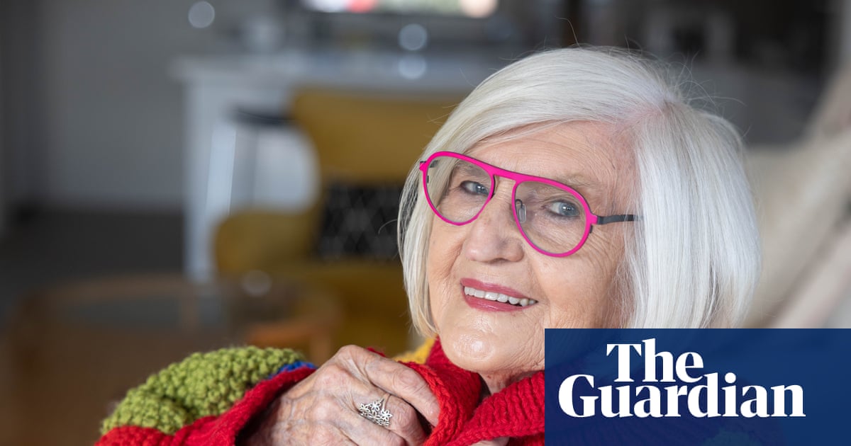 At 92, Liz Hicklin embarked on a standup career: ‘I didn’t think about ageing until I was over 90’ | Comedy