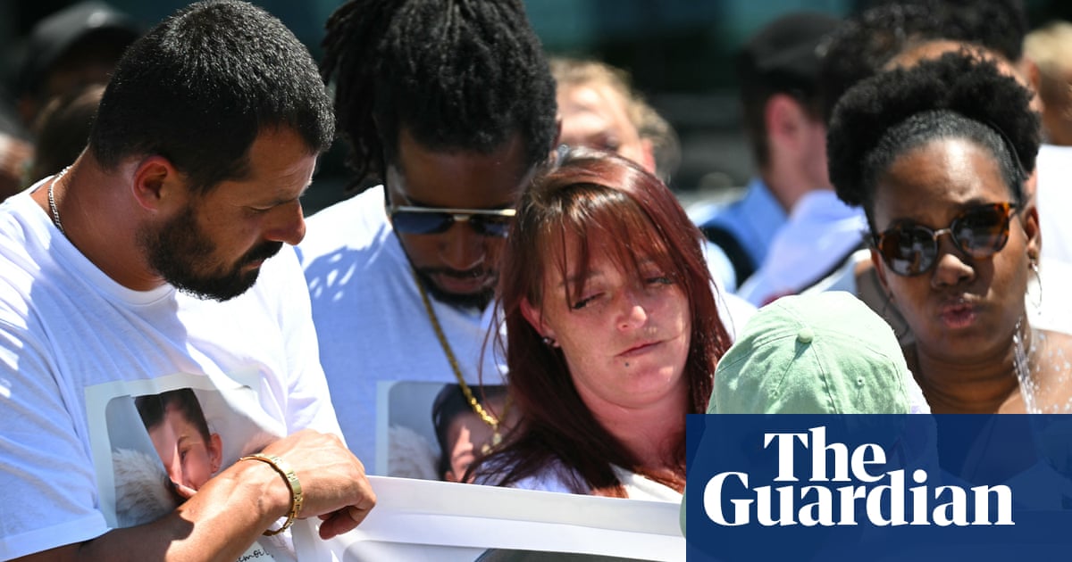 Thousands march for French schoolgirl murdered after police failed to question suspect | France