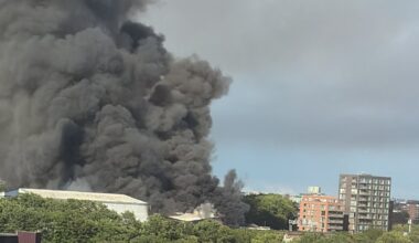 Bermondsey fire: 100 firefighters called to huge blaze near Canada Water in London