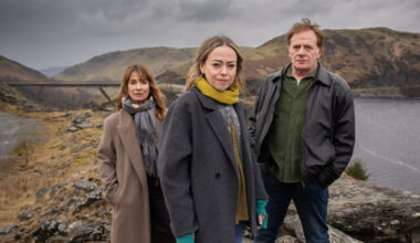 All-star cast lined up for English language version of hit Welsh drama