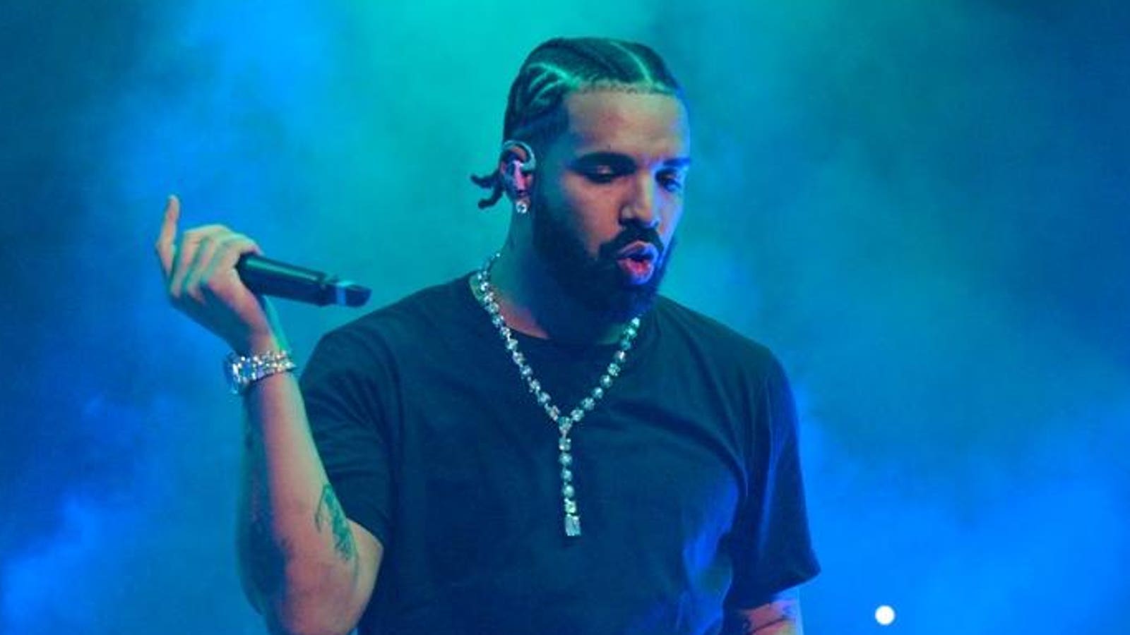 Drake Blocks Himself From New No. 1s On Multiple Charts