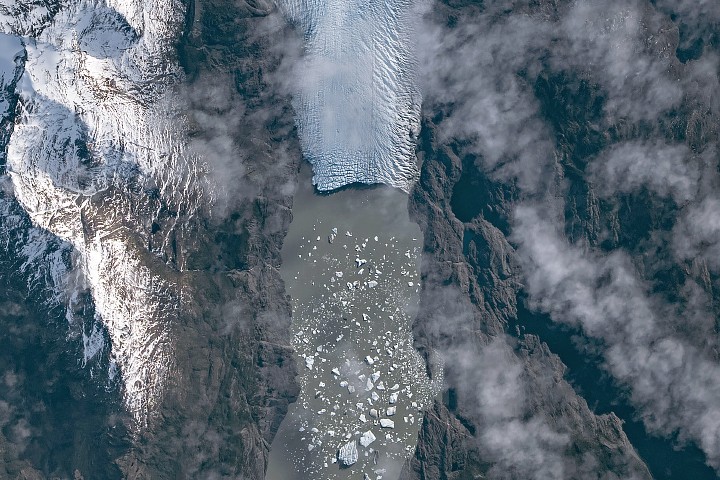 Tyndall’s Trail of Bergs - NASA Science