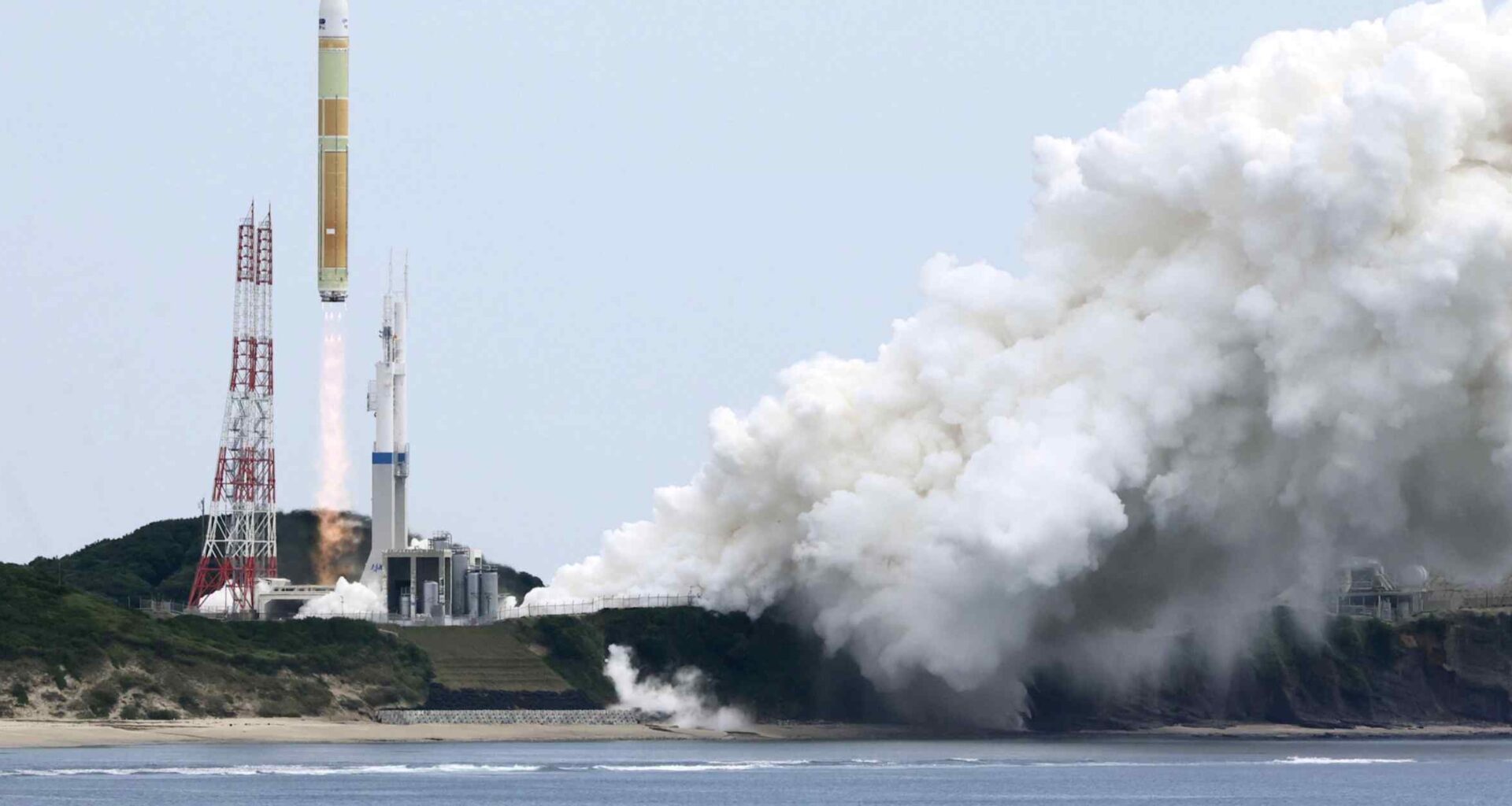 Japan launches H3 rocket in 1st domestic liquid-only mission