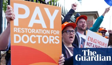 Resident doctors in England call off strike action after new government offer | Doctors
